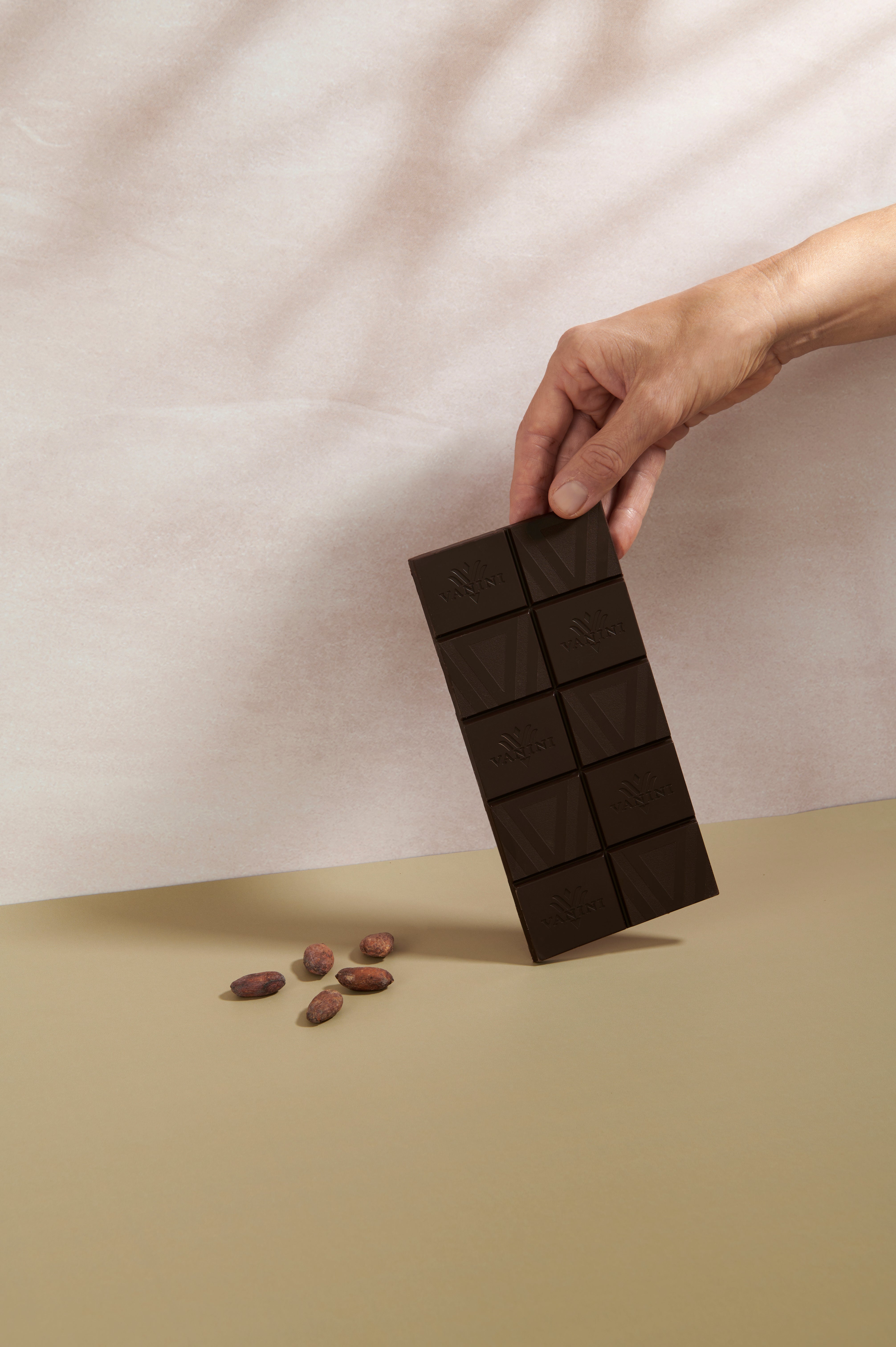 vanini-tavoletta-monorigine-per-fondente-100-cacao image 3