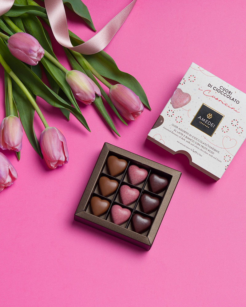 amedei-confezione-9-cuori-di-cioccolato-latte-fondente-e-rosa image 3