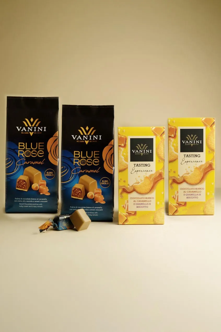 vanini-degustazione-caramello-tavoletta-bianco-caramello-e-pralina-blue-rose-car image 1