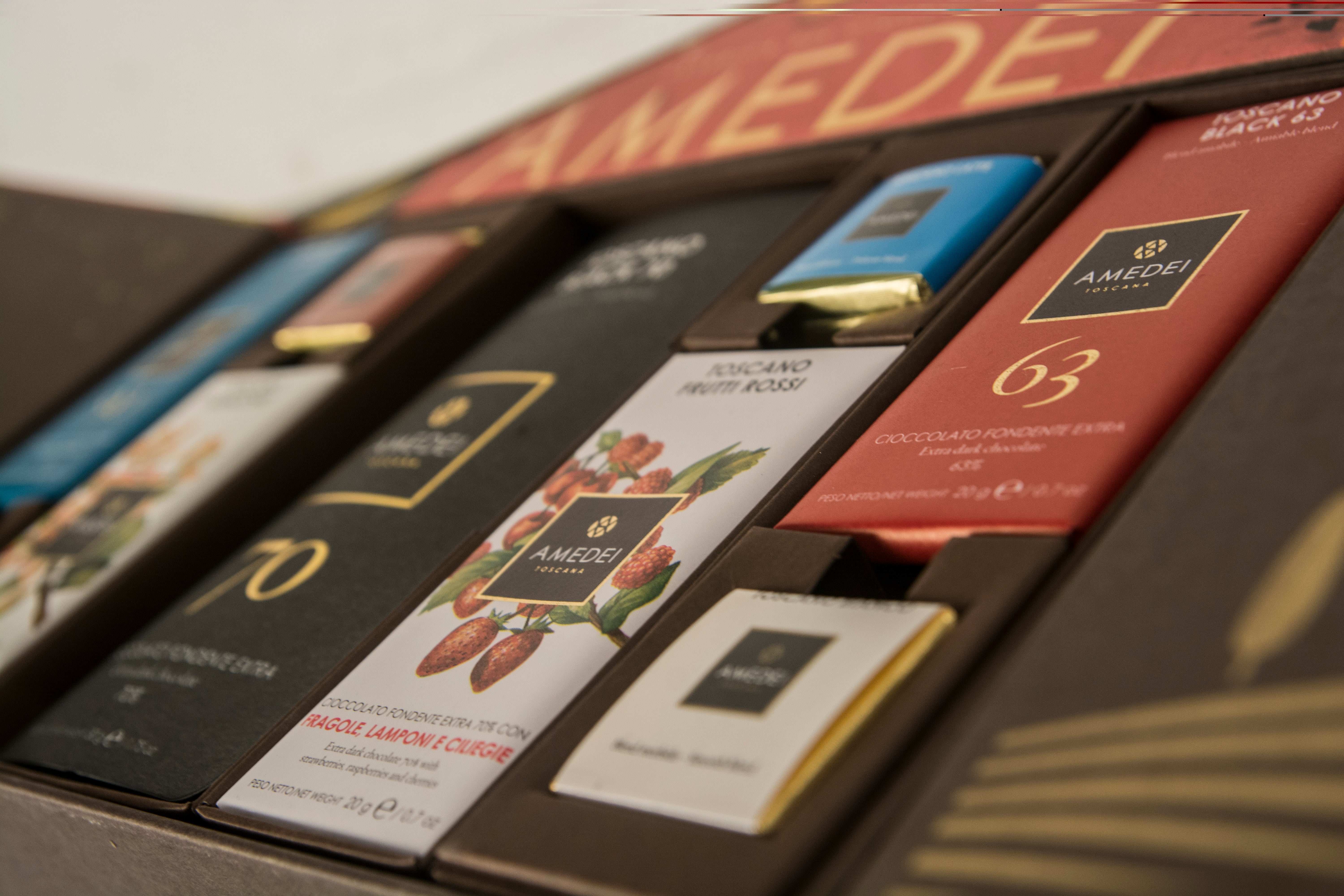 amedei-fabbrica-confezione-collezione-cioccolati image 3