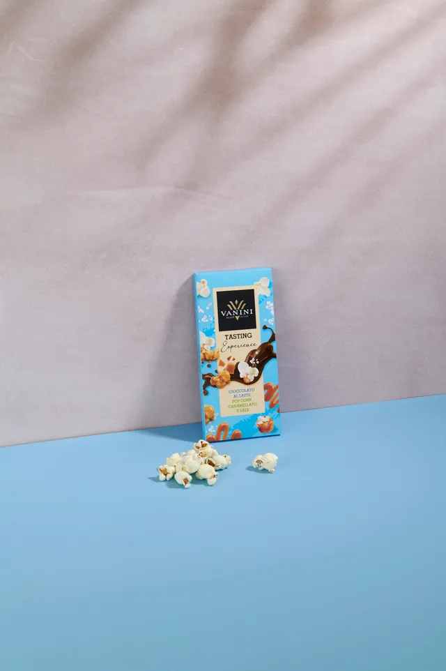 vanini-tasting-experience-tavoletta-cioccolato-al-latte-pop-corn-caramellato-e-s image 1