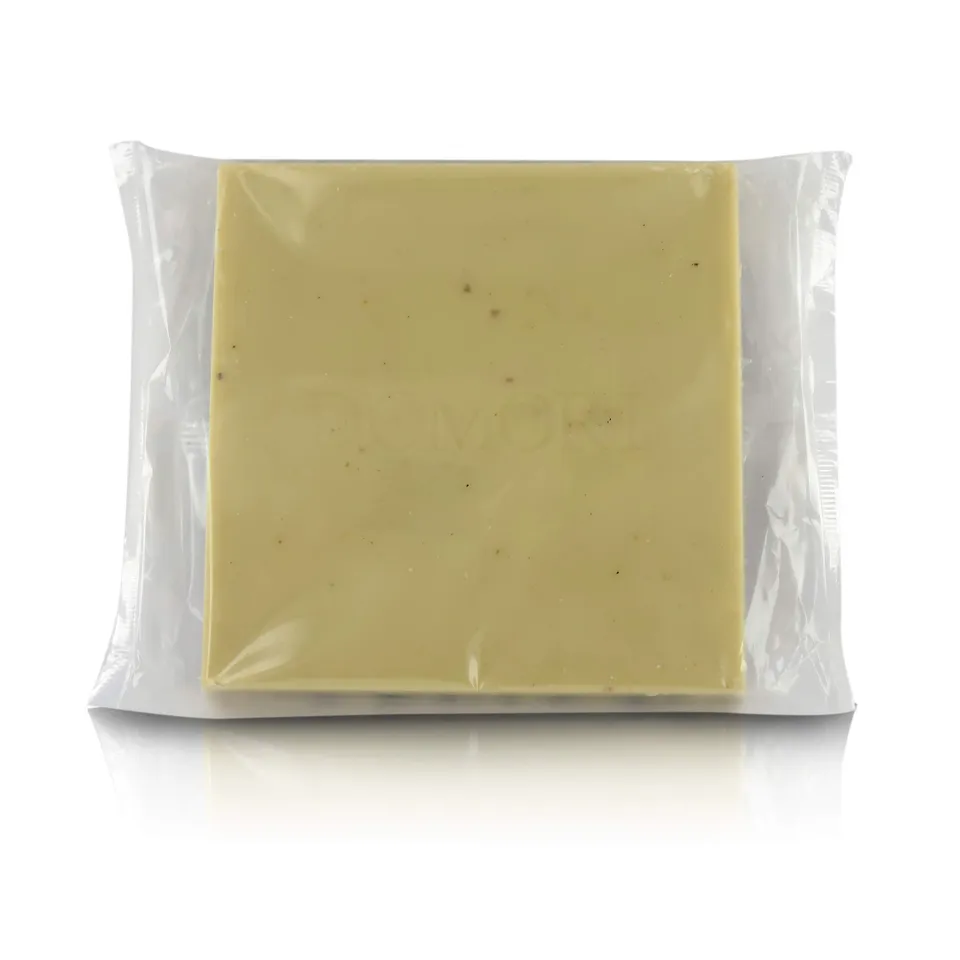 domori-quantum-tavoletta-cioccolato-bianco-con-pistacchi-interi-salati-maxi-500g image 1