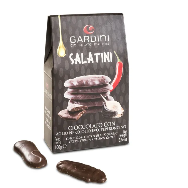 gardini-salatini-tavoletta-fondente-aglio-nero-peperoncino-e-olio-evo image 1