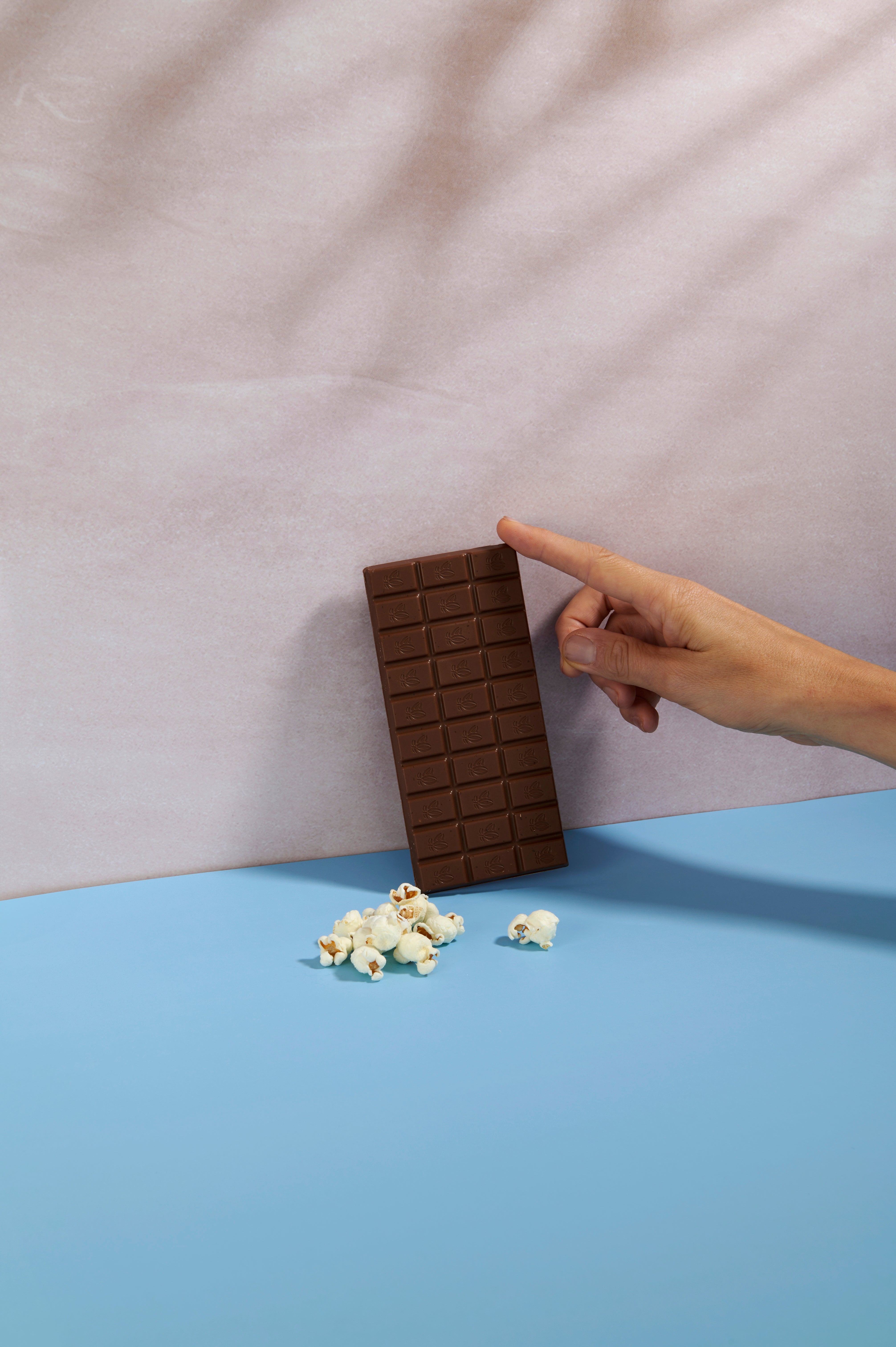 vanini-tasting-experience-tavoletta-cioccolato-al-latte-pop-corn-caramellato-e-s image 3