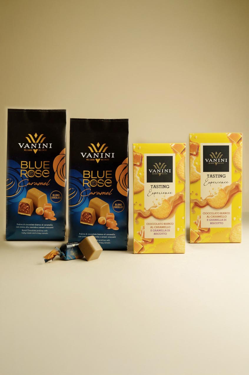 vanini-degustazione-caramello-tavoletta-bianco-caramello-e-pralina-blue-rose-car image 1